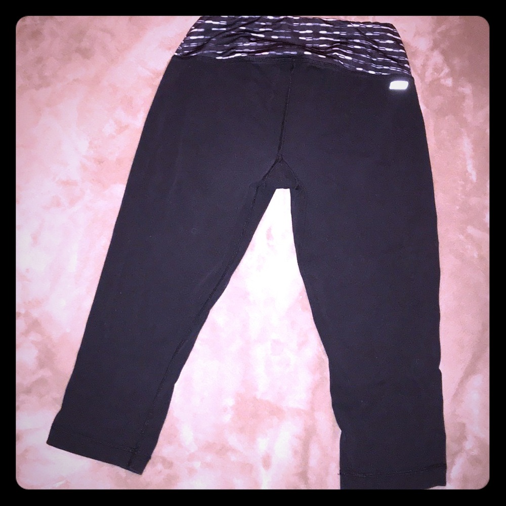 Danskin Now, XS, Black half-legged leggings.